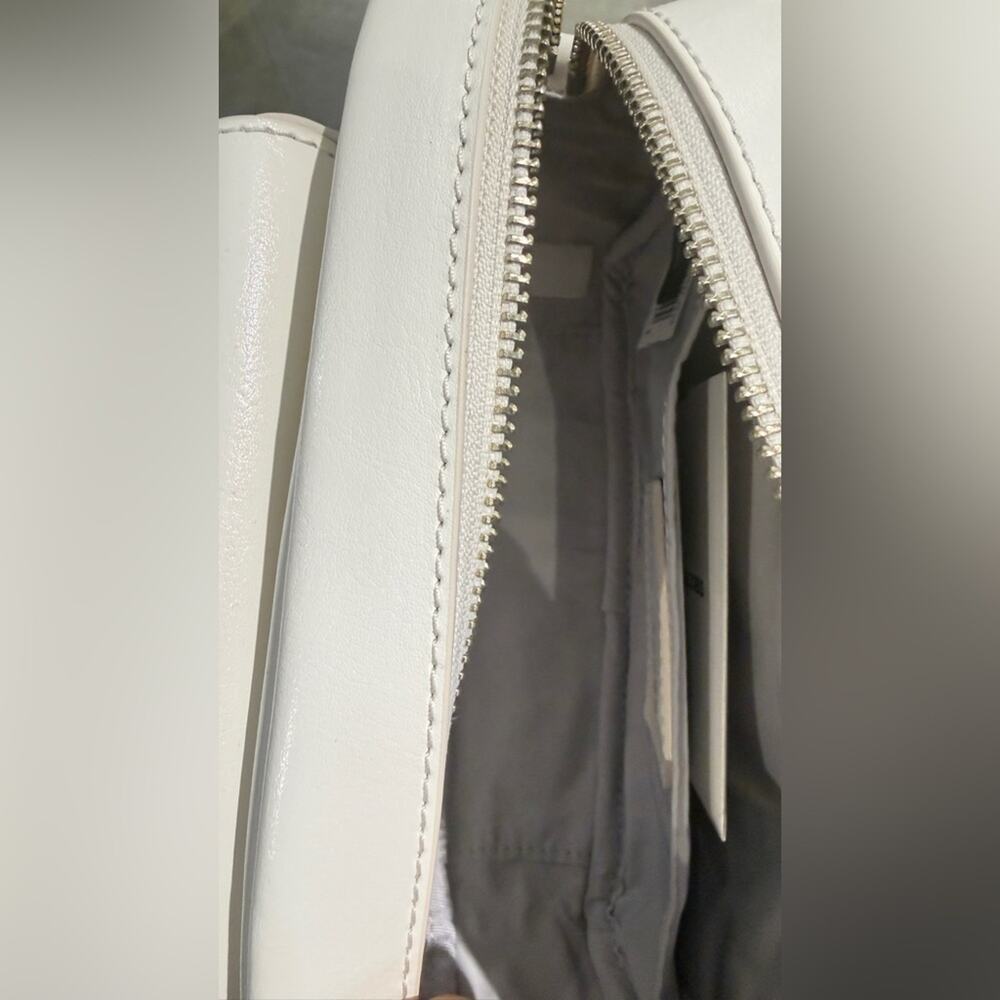 Marc Jacobs White Leather Belt Bag Crossbody Bag - Picture 6 of 8